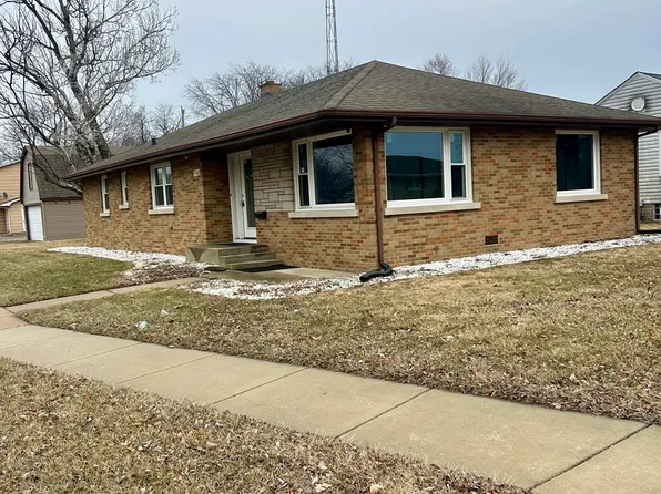 2296 W Bourbonnais St, Kankakee, IL 60901