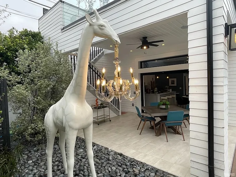 1524 N Sierra Bonita Ave — Photo 20