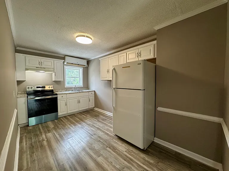 412 W. Atlantic Street — Photo 4