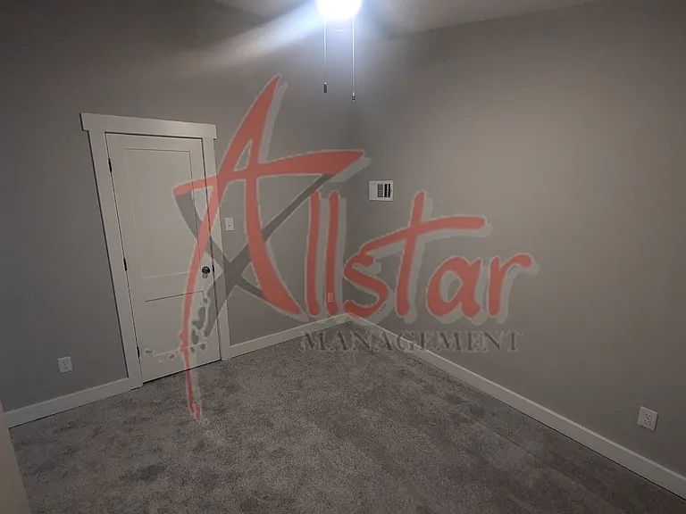 750 Shotwell St — Photo 5