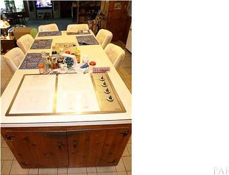Large island with cook top stove built in!