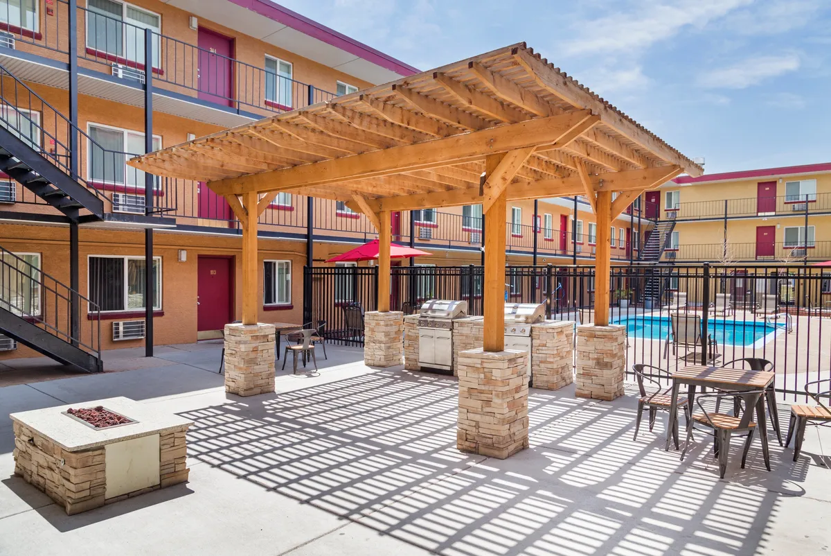 Exterior - Newport Square Apartments