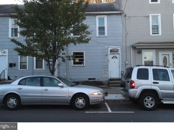 17 E Federal St, Burlington, NJ 08016