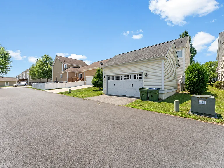 17231 Library Blvd — Photo 40