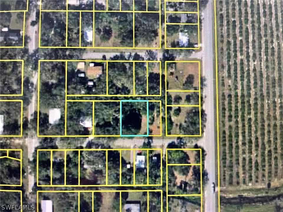 1st image of 800 Caloosahatchee Ave