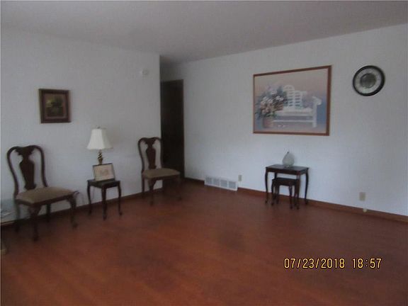3rd image of 6063 Crooked Creek Dr