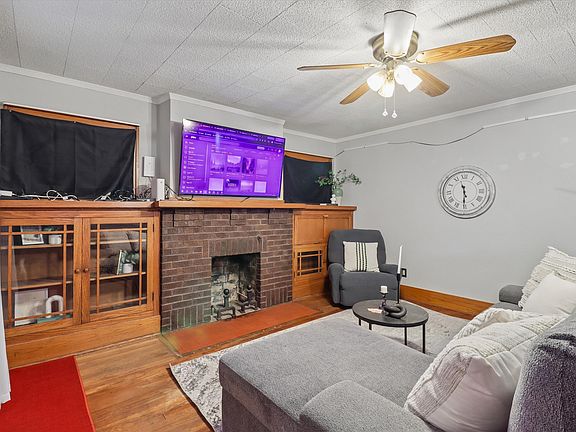 3rd image of 1300 Oak Park Ave