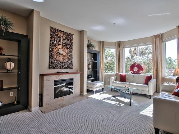 5th image of 912 Campisi Way Unit 216