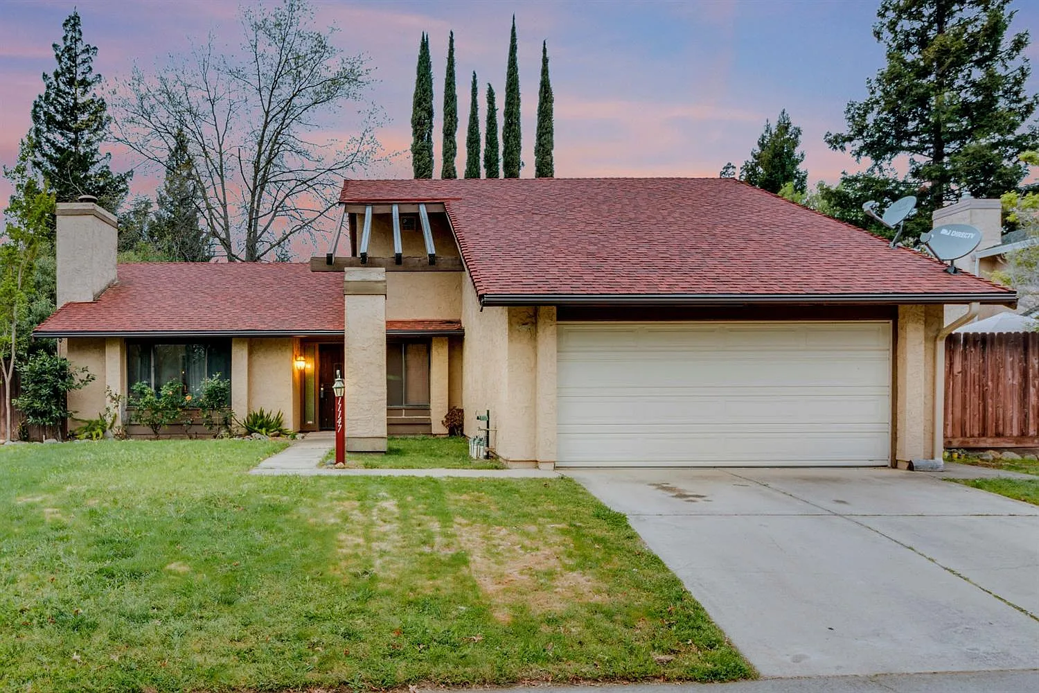 11147 Trinity River Dr photo 1