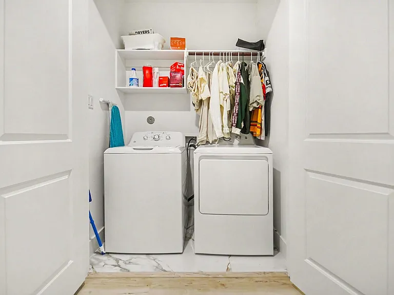 4310 Alice St — Photo 15