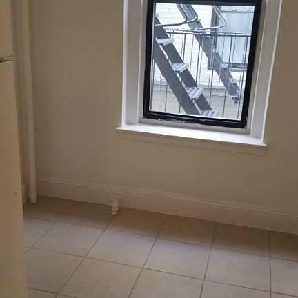 3rd image of 4309 47th Ave #5P