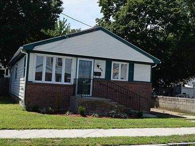 64 Foch Ave, Providence, RI, 02904