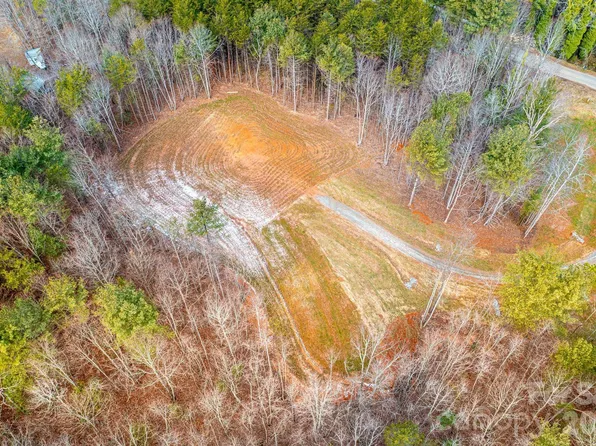 3941 Fox Winkler Rd, Lenoir, NC 28645