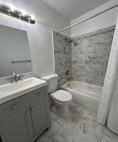 2124 Garnet Ave #B — Photo 6