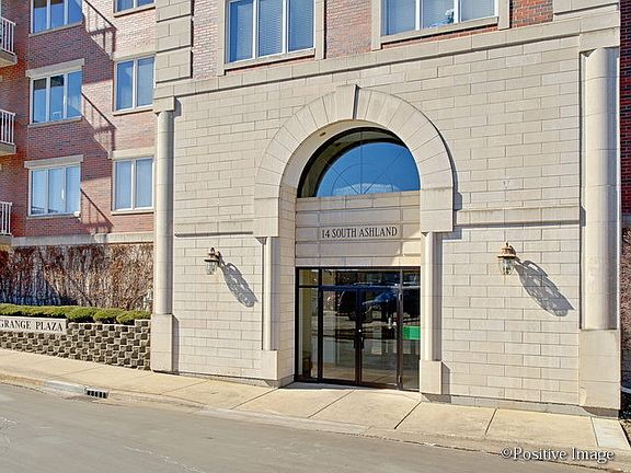 2nd image of 14 S Ashland Ave APT 503