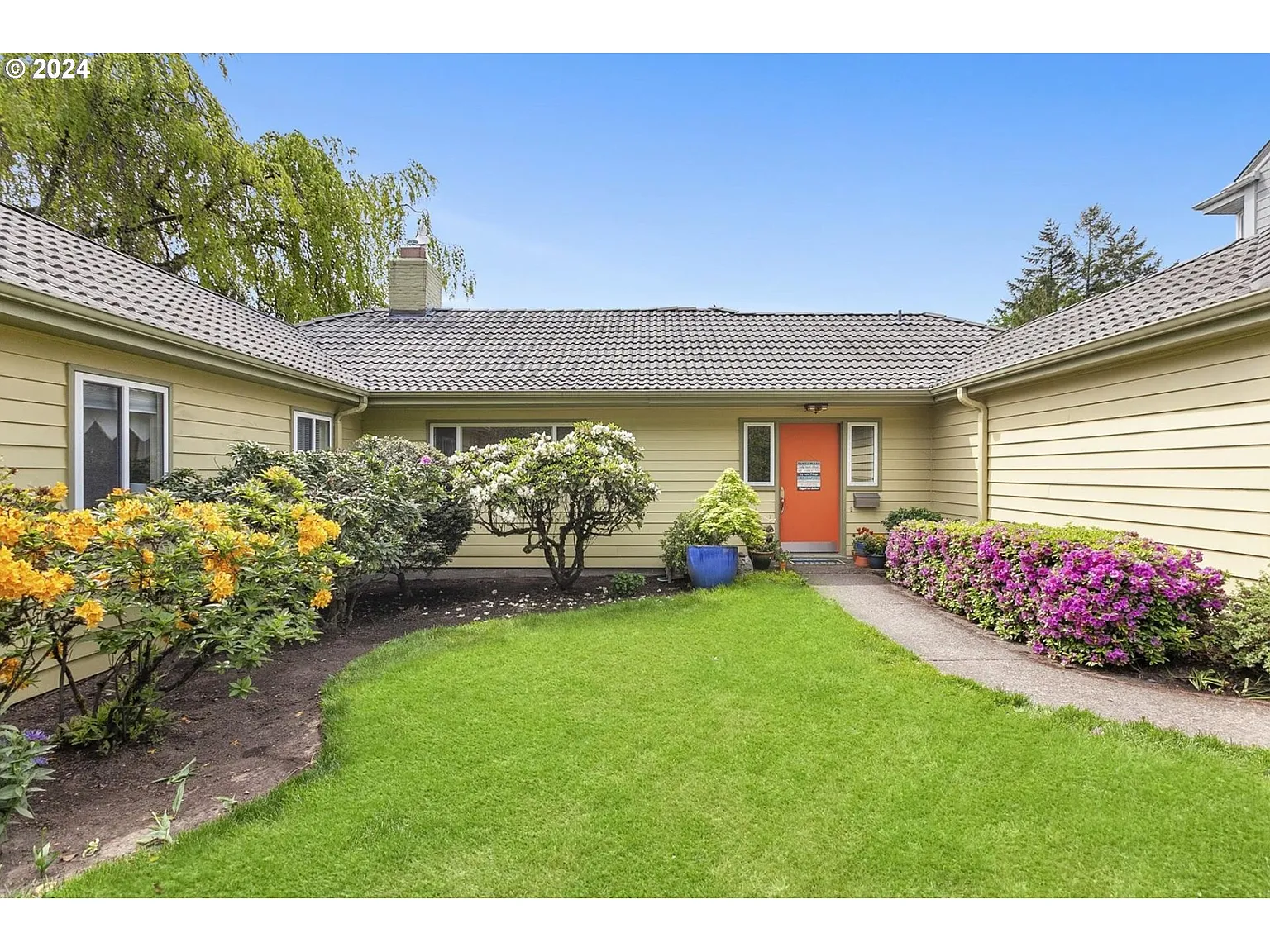 3525 SW Council Crest Dr photo 1