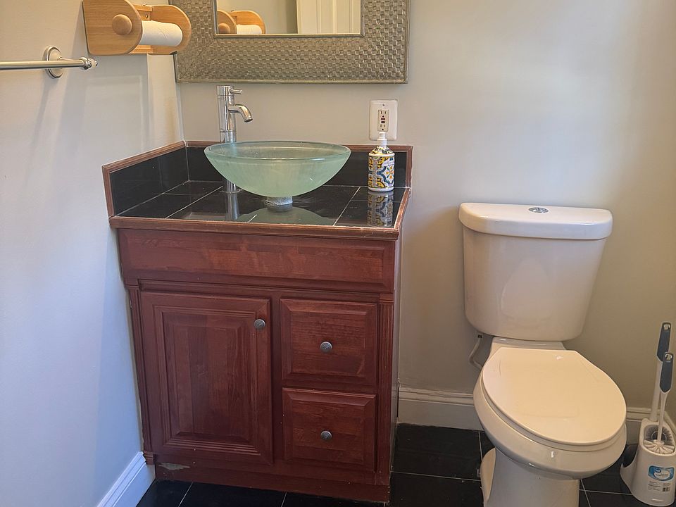 Guest powder room