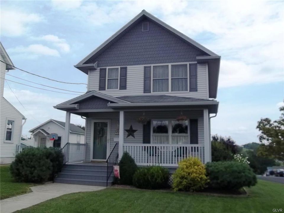 1st image of 701 Dewey Ave
