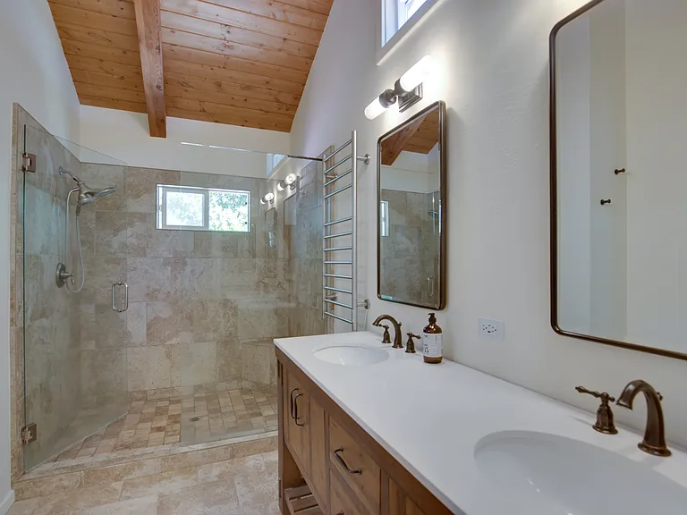 2495 Lucca Ave — Photo 11
