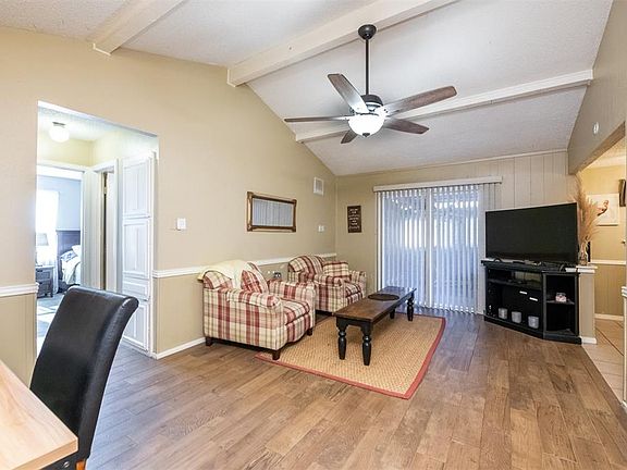 4th image of 2704 Avonhill Dr