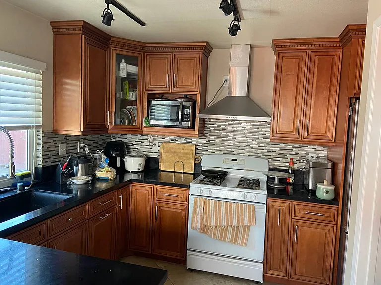 10695 Chinon Cir — Photo 11