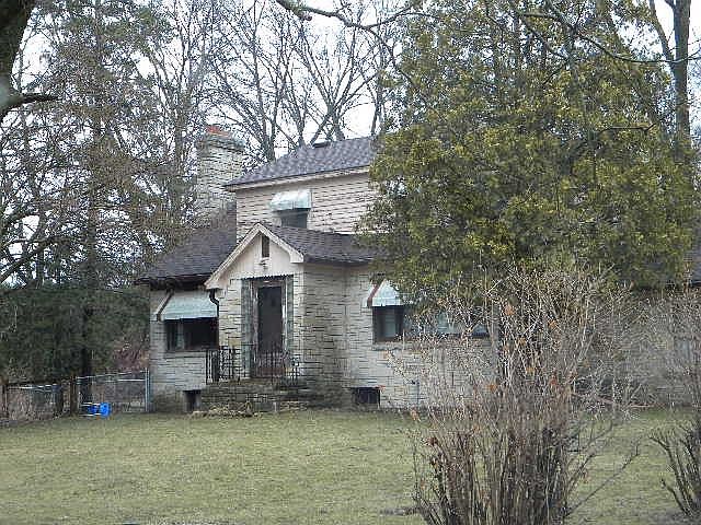 2nd image of N1682 Hwy 113