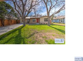 1263 Katy St, New Braunfels, TX 78130