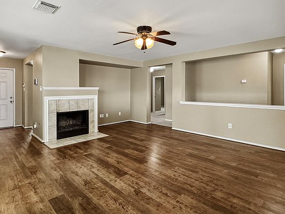 4th image of 3715 Brighton Springs Ln