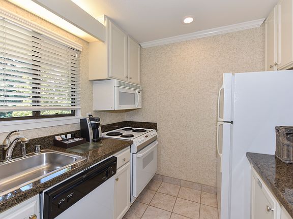 5th image of 762 Cottage Dr