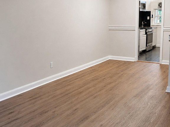 5th image of 59 Galveston Pl SW APT 3