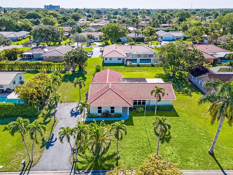 3165 NW 116th Ave — Photo 47