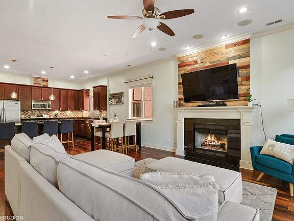 5th image of 4960 N Western Ave #3N