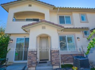 328 Newbury Vista Ln, Thousand Oaks, CA 91320