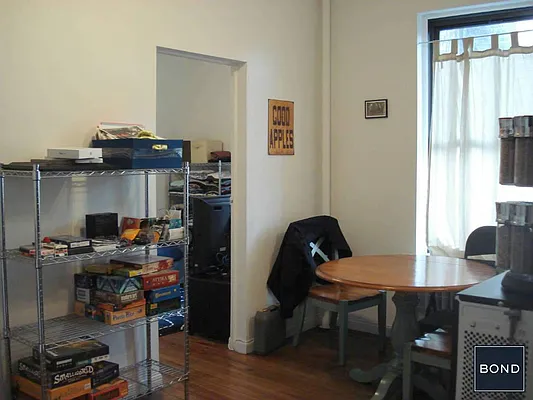 Rented by Bond New York | media 21