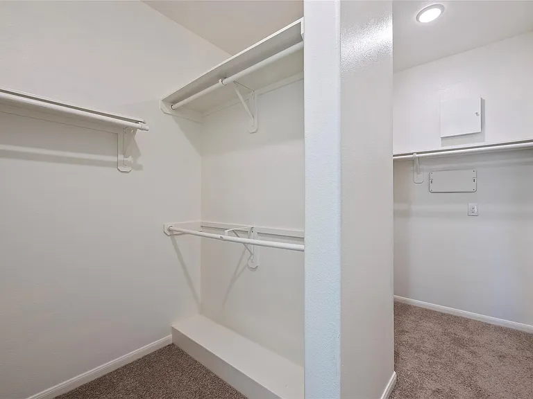632 Kickapoo Ct — Photo 15