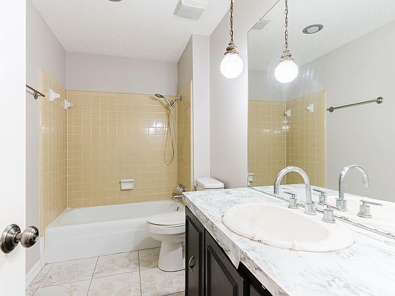 5th image of 2901 Sidney Dr