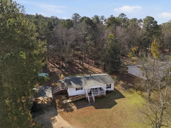 104 Singleton Dr, Townville, SC 29689