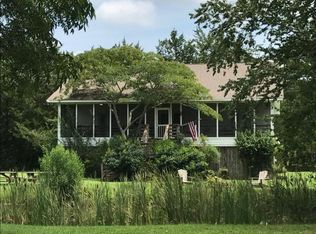 1184 Harts Bluff Rd, Wadmalaw Island, SC 29487