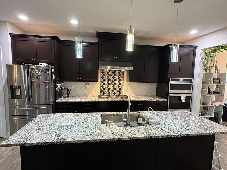 213 Catalpa Ln — Photo 4