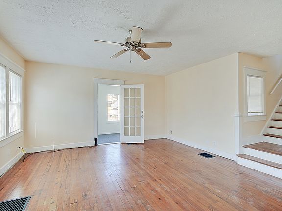 3rd image of 2641 Guilford Ave