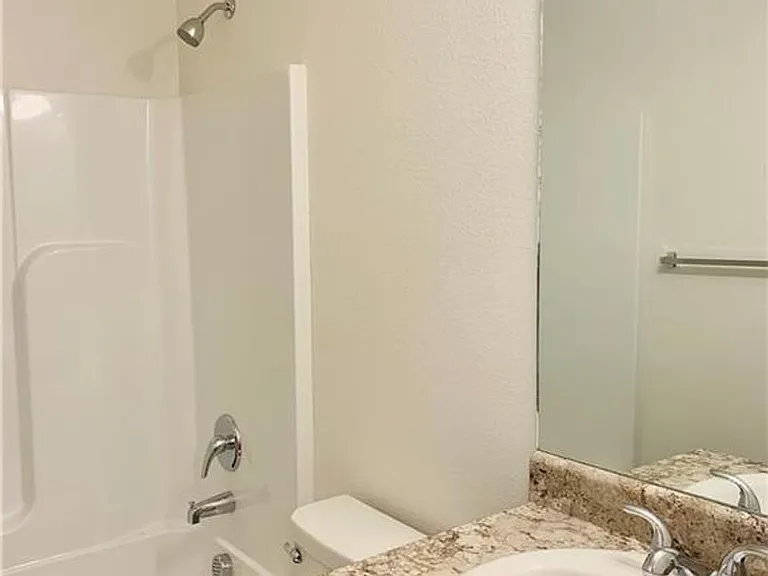936 E Bunting St — Photo 17