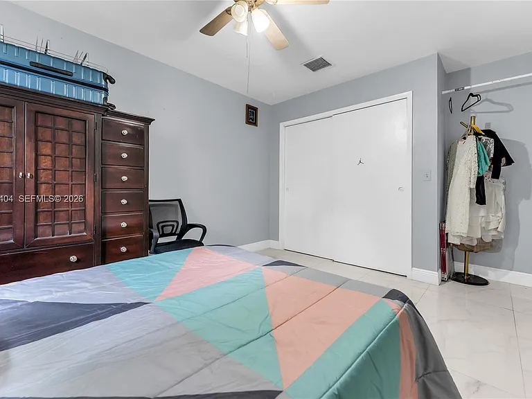 1019 S 29th Ave — Photo 24