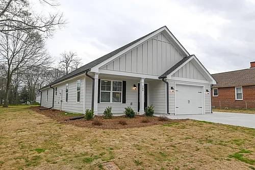 168 Harmony St Photo 1