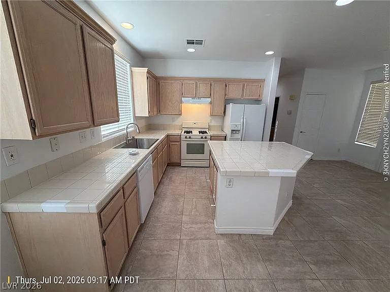 5984 Attavilla Dr — Photo 6