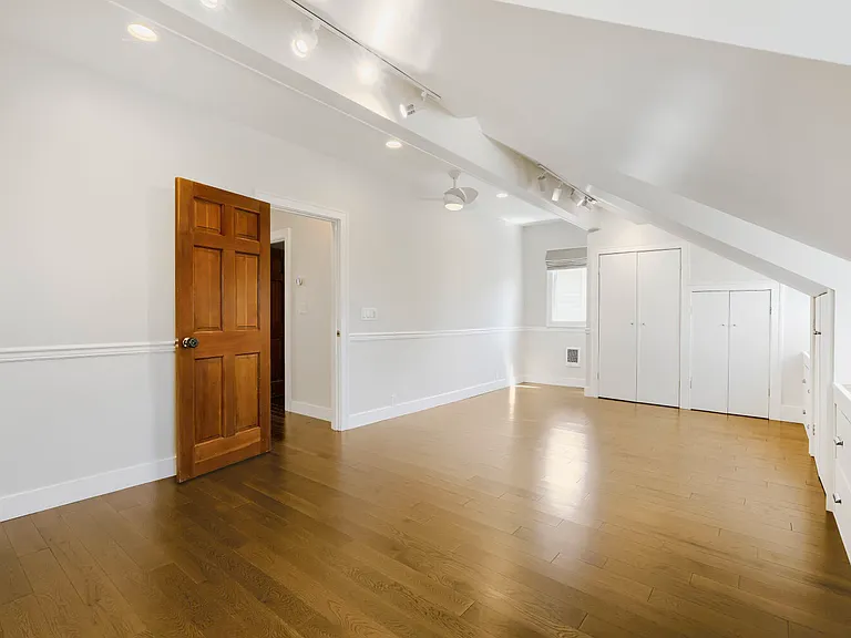 2724 W Blaine St — Photo 15