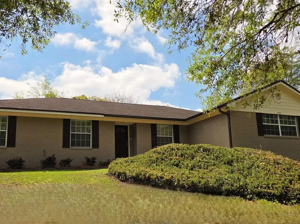 3747 Longchamp Cir, Tallahassee, FL 32309