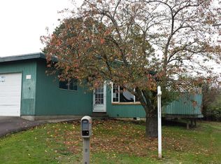 155 Kelly St, Saint Helens, OR 97051