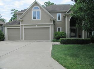 1108 SW Misty Crk, Blue Springs, MO 64015