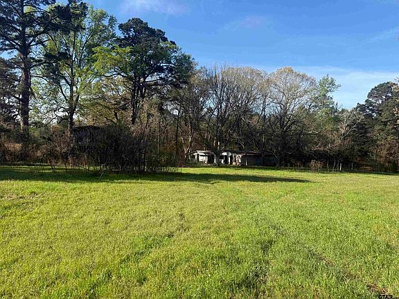 3rd image of 15830 Shady Creek Rd