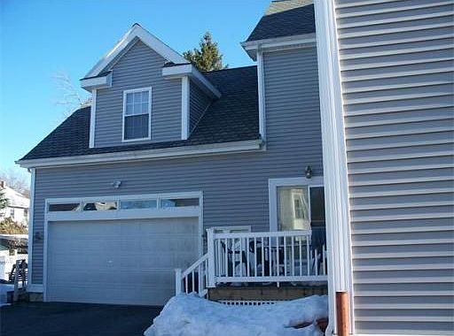 1st image of 220 Norfolk St